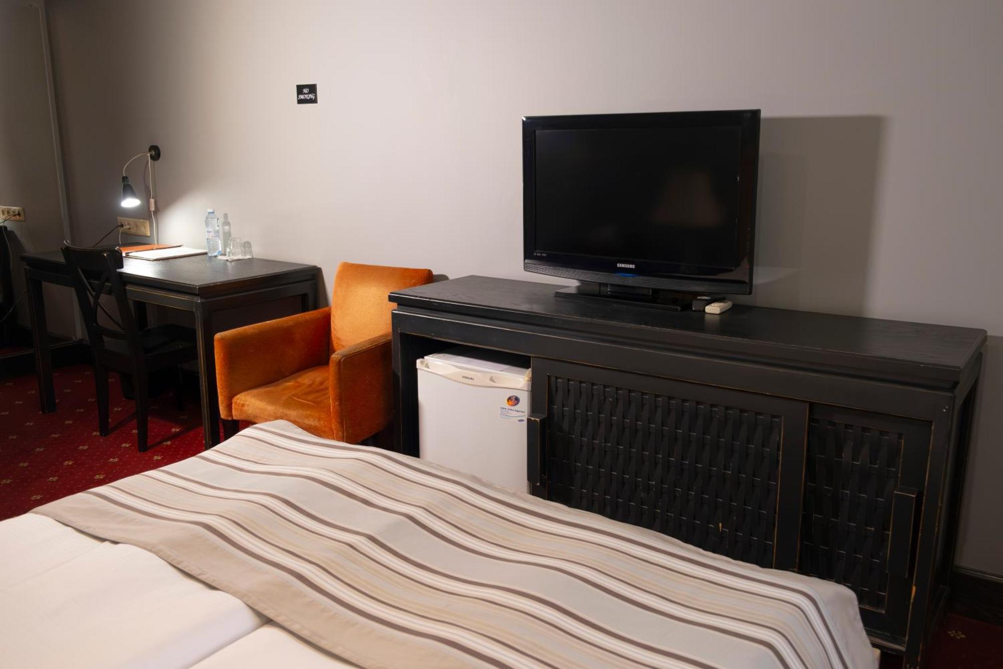 Plaza Hotel Kokshetau Eksteriør billede