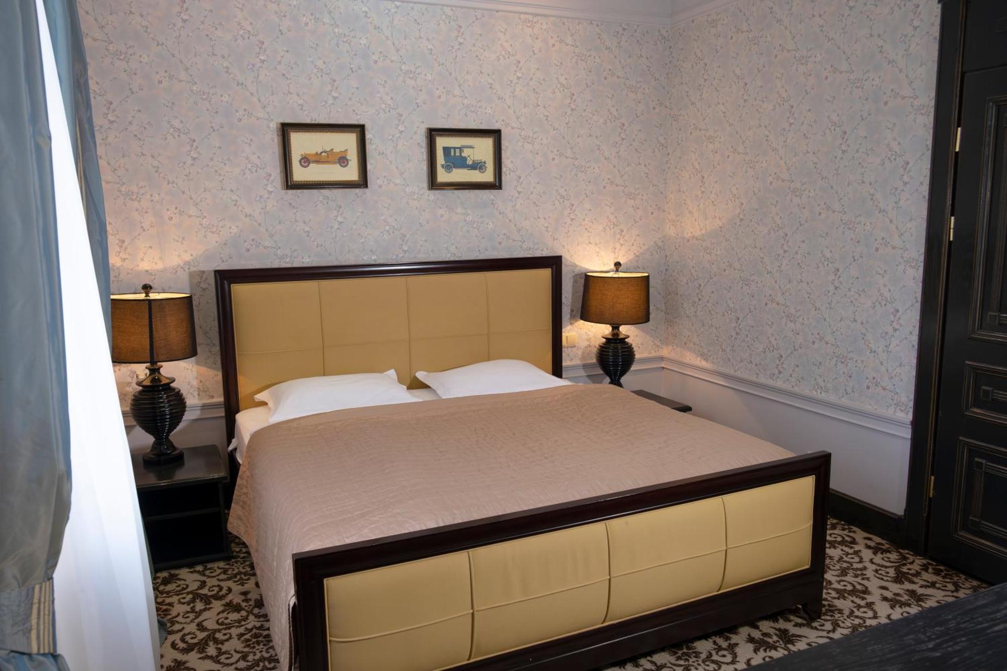 Plaza Hotel Kokshetau Eksteriør billede