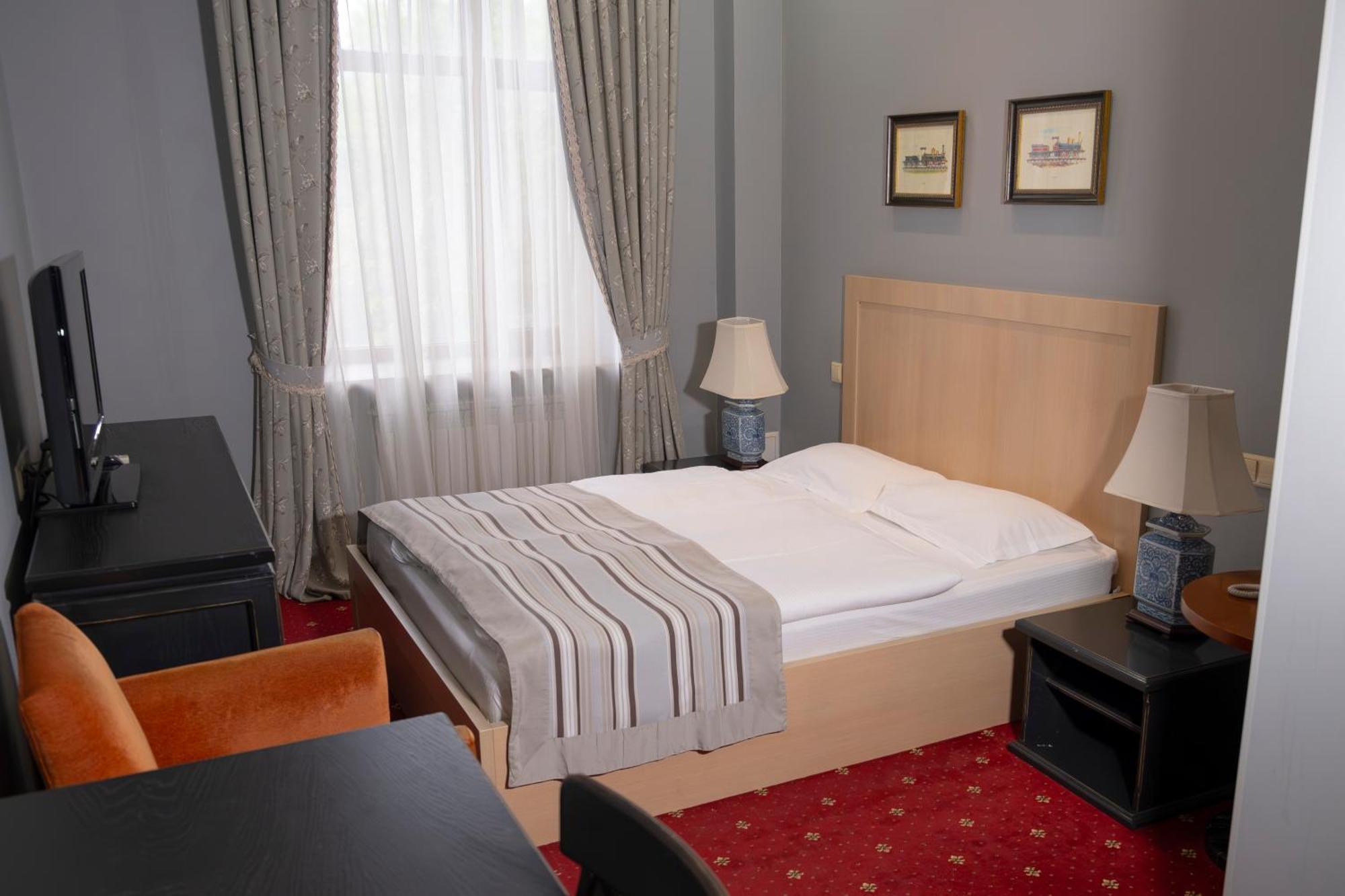 Plaza Hotel Kokshetau Eksteriør billede