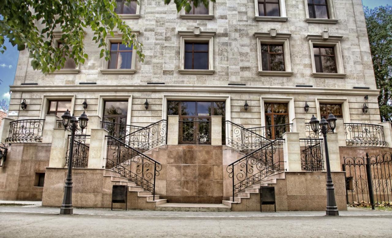 Plaza Hotel Kokshetau Eksteriør billede