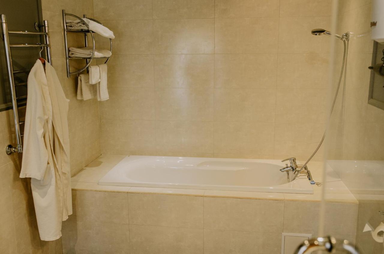 Plaza Hotel Kokshetau Eksteriør billede