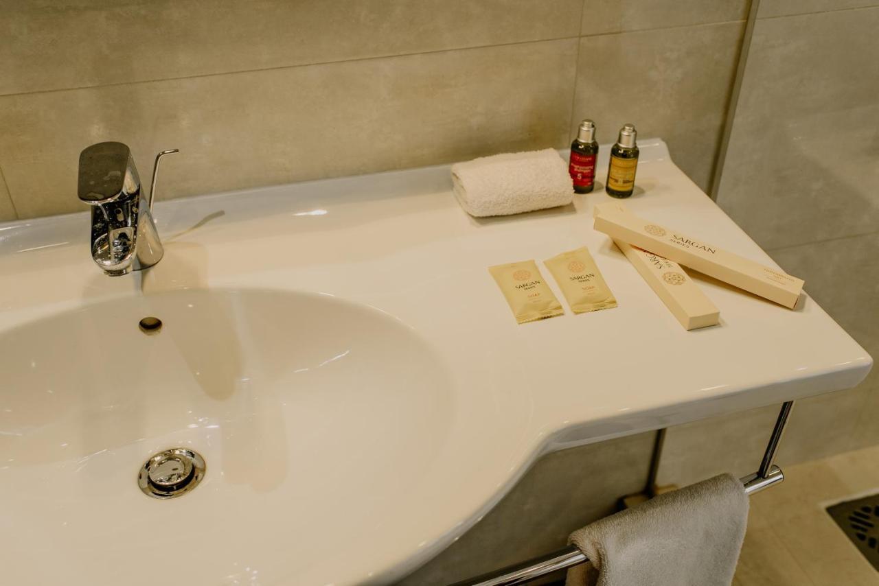 Plaza Hotel Kokshetau Eksteriør billede